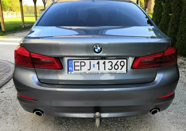 BMW Seria 5 cena 137000 przebieg: 126624, rok produkcji 2017 z Radomsko małe 301